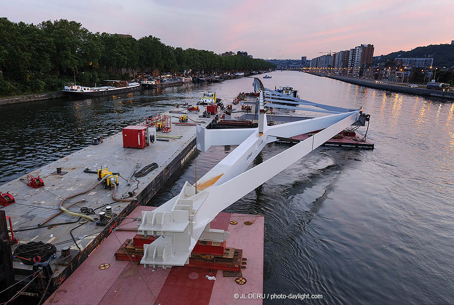 Liège - passerelle sur la Meuse